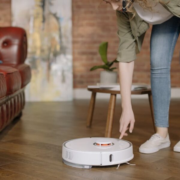 Troubleshooting: Why is My Robot Vacuum Squeaking? Easy Fix Inside