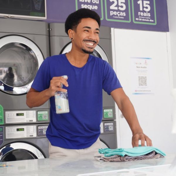 Fixing White Clothes That Turned Blue in Washer: Easy Solutions