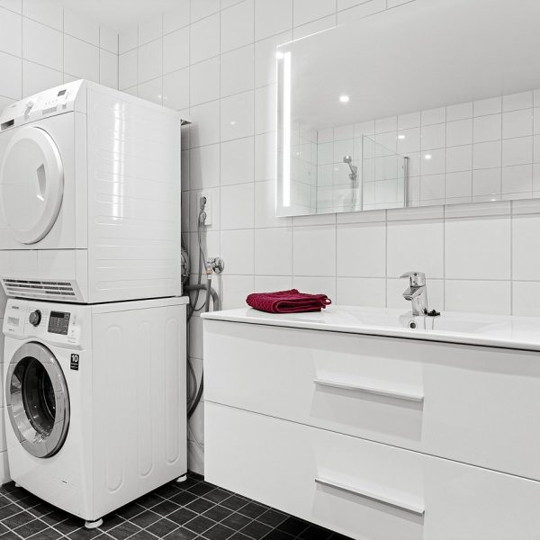 Here’s the Best Setting to Wash Towels On (Explained!)