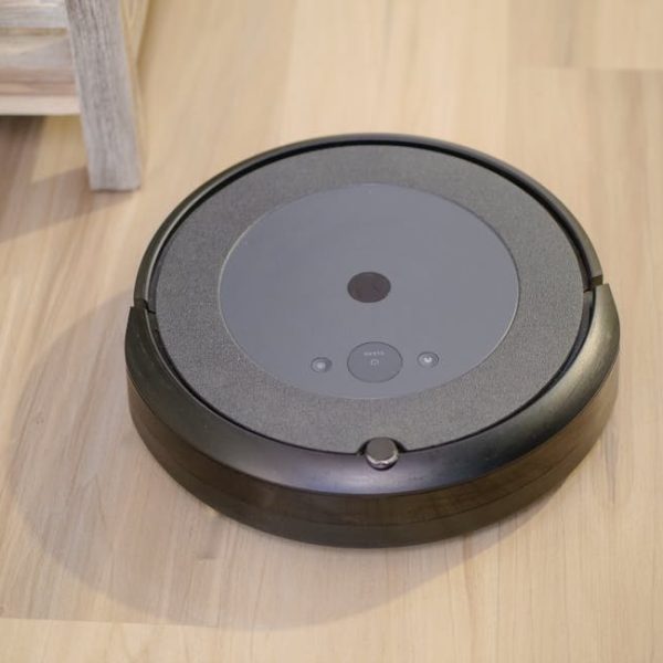 How Does a Roomba Work? A Visual Guide