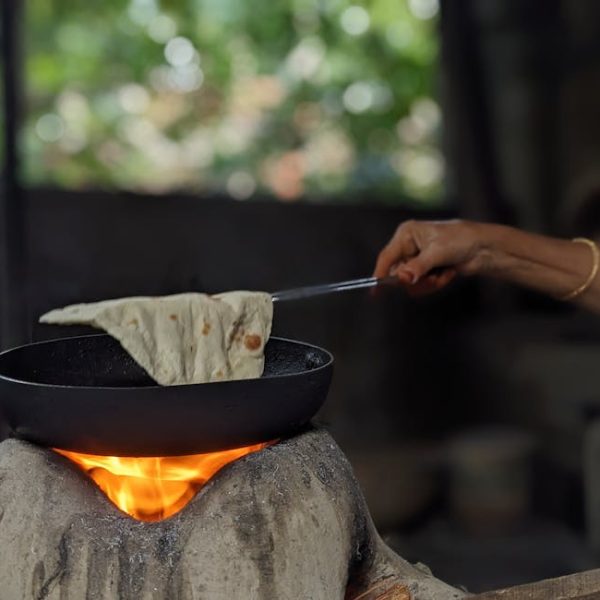 Mixing Baking Soda and Bleach: Is It Safe or Dangerous?