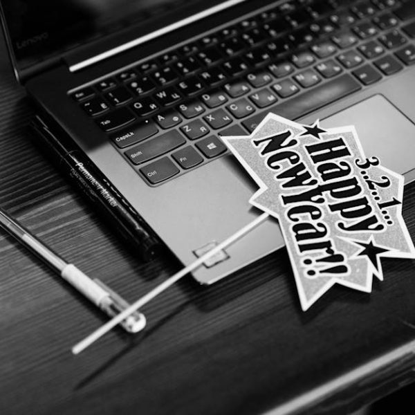 4 Easy Tips to Remove Grease Stains from Pants Quickly