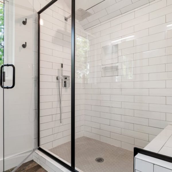 4 Surefire Ways to Effectively Clean Your Shower Head