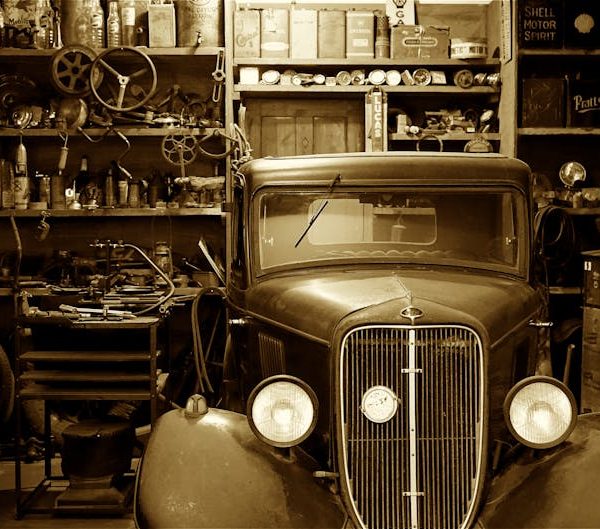 5 Easy Ways to Clean Headlights with Toothpaste