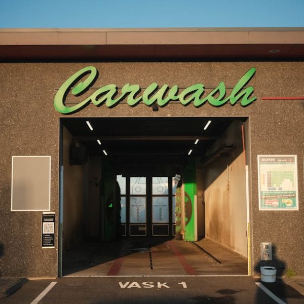 7+ Easy and Effective Ways to Clean Your Concrete Patio