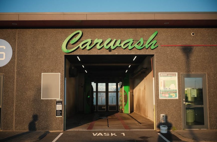 7+ Easy and Effective Ways to Clean Your Concrete Patio