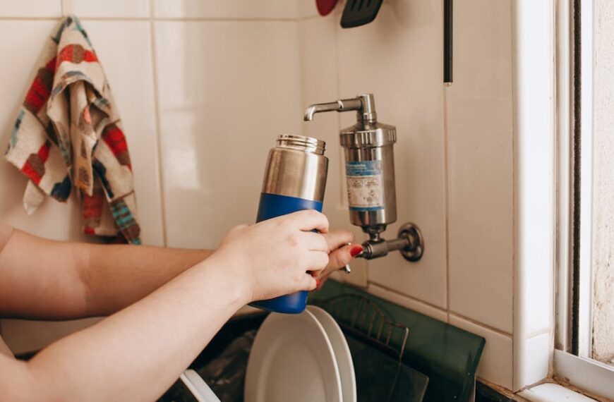 Effortlessly Clean Your Grout with This DIY Homemade Solution