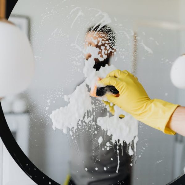Eliminate Soap Scum: Top Tips for Sparkling Glass Surfaces