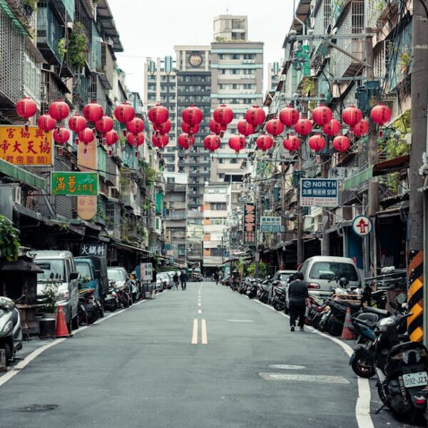 Prevent Your Shop-Vac from Blowing Dust: Essential Tips & Tricks