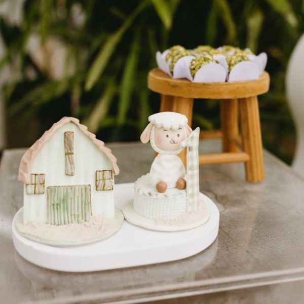 Proven Methods to Remove Water Marks from Your Teak Table