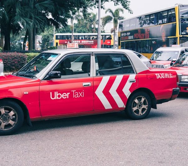 Tips for Sparkling Tinted Car Windows: Expert Cleaning Guide