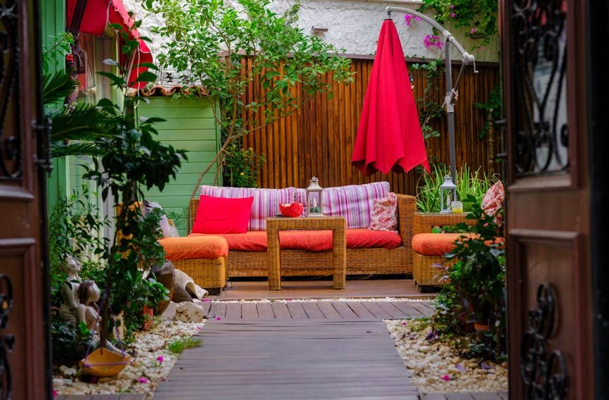 Ultimate Guide: Cleaning Patio Furniture Cushions Made Easy
