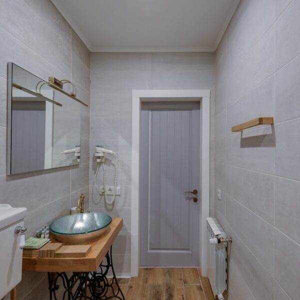 Unclog a Poop-Filled Toilet Without Overflowing – Step-by-Step Guide